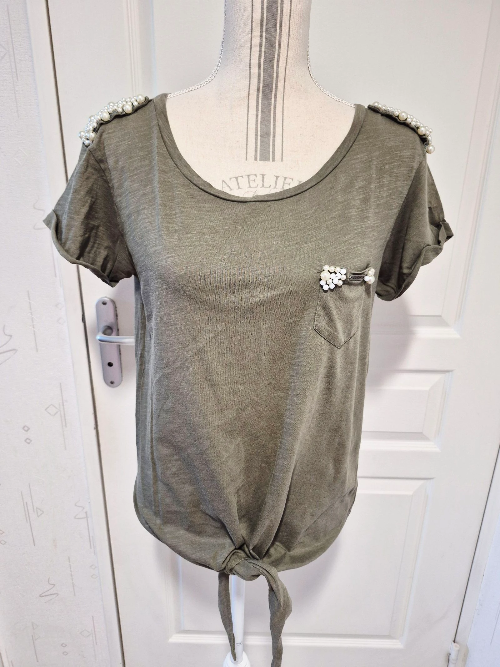 T-shirt kaki a nouer avec perles- Guess - Taille S